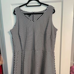 Talbots black and white dress 2x